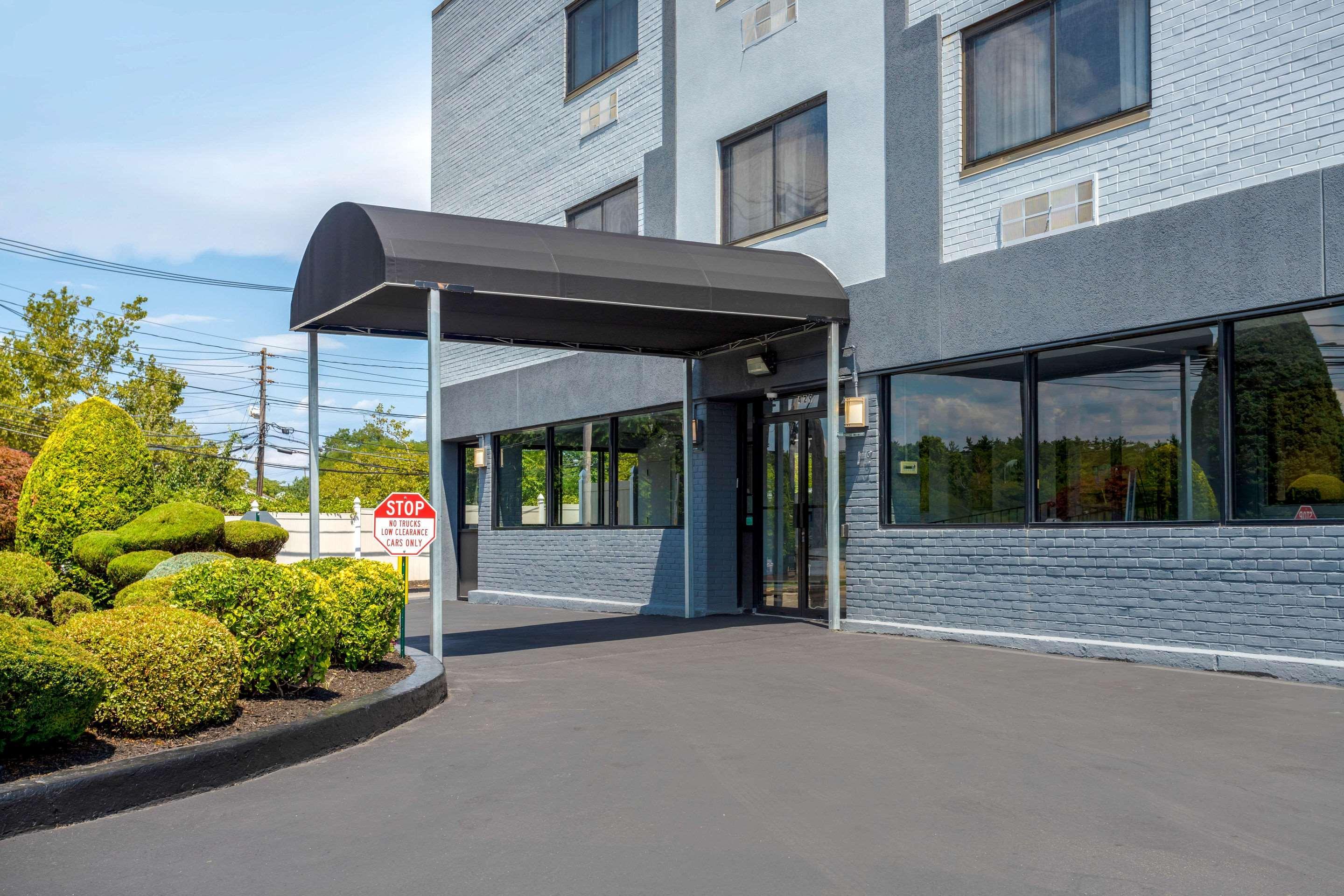 Econo Lodge Hicksville Exterior photo